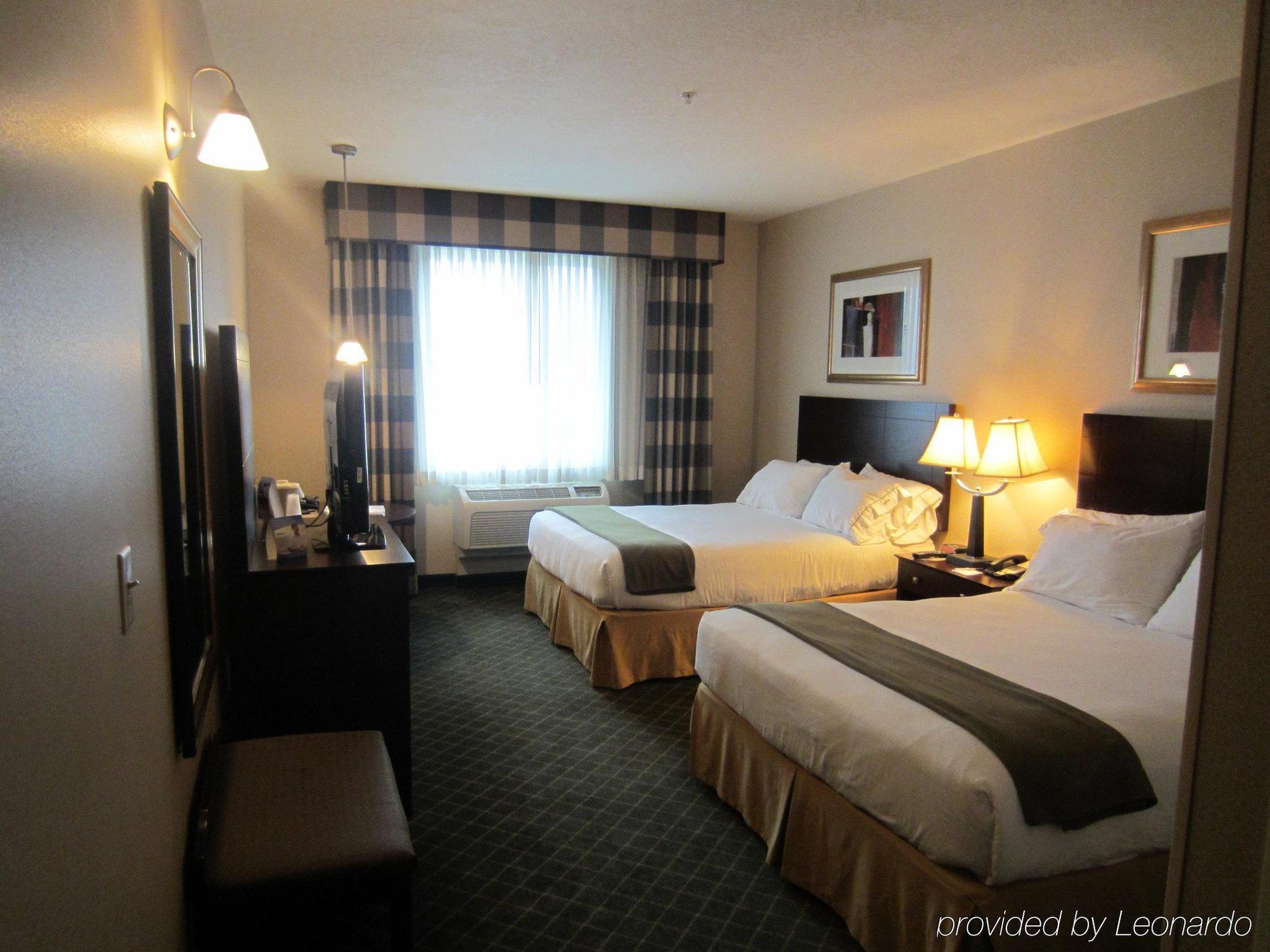 Holiday Inn Express Hotel & Suites Medford-Central Point By Ihg Екстер'єр фото